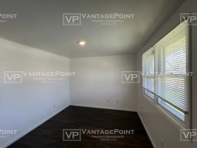 1224 S Erie St #5 — Photo 7
