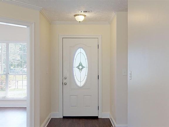 3rd image of 520 Daniel Dr
