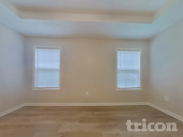 431 Bridgeport Pl — Photo 5