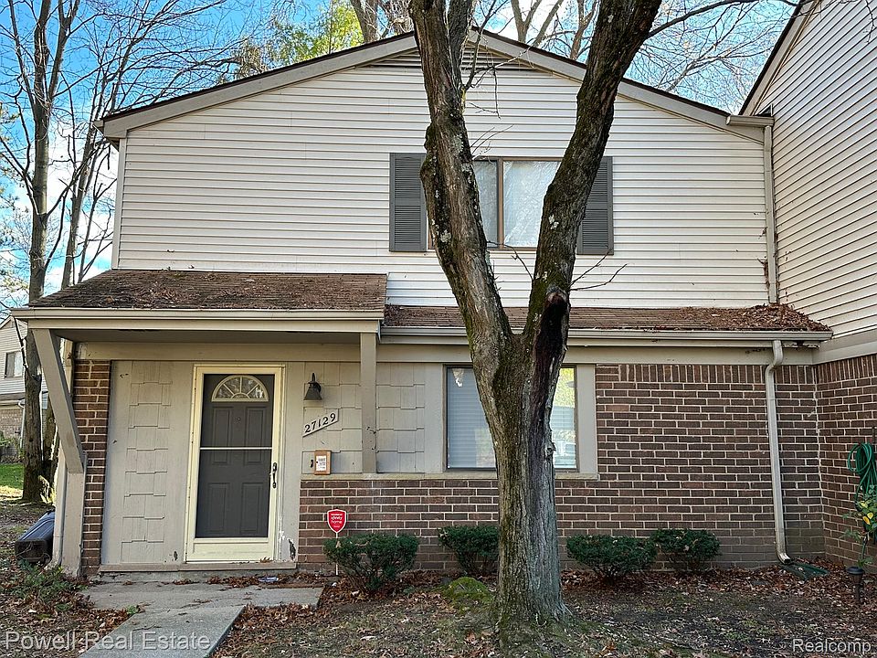 1st image of 27129 Farmbrook Villa Dr #1