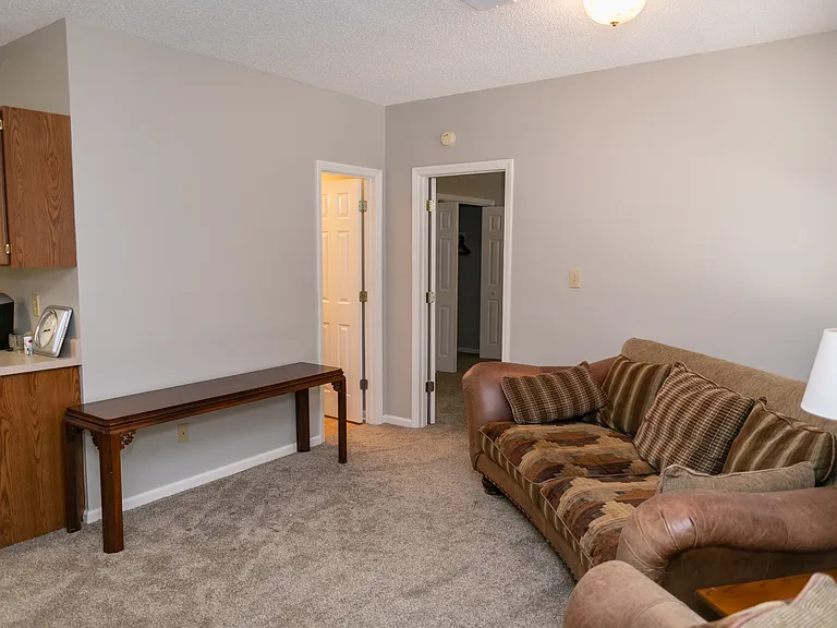 7815 S Mountain Institute Rd #D — Photo 4