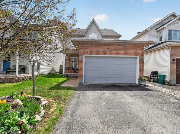 48 Avonmore Cres, Ottawa, ON K2G 6J7