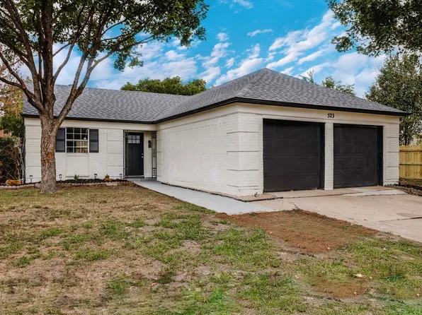 523 Kalmia Dr, Arlington, TX 76018