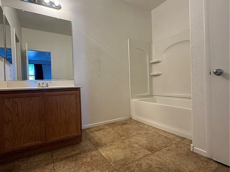 11695 Tierney Creek Dr — Photo 28