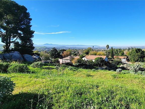 4th image of 2935 Galaxie Heights Rd