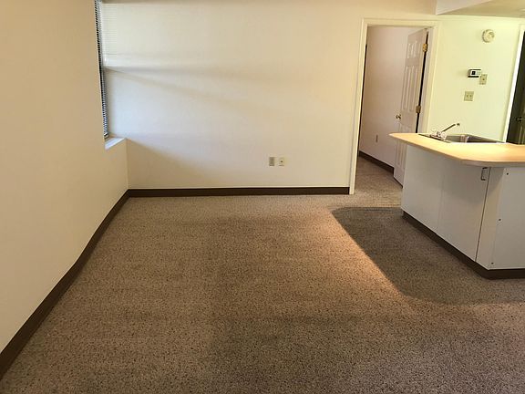 4th image of 2400 4th Ave APT 267