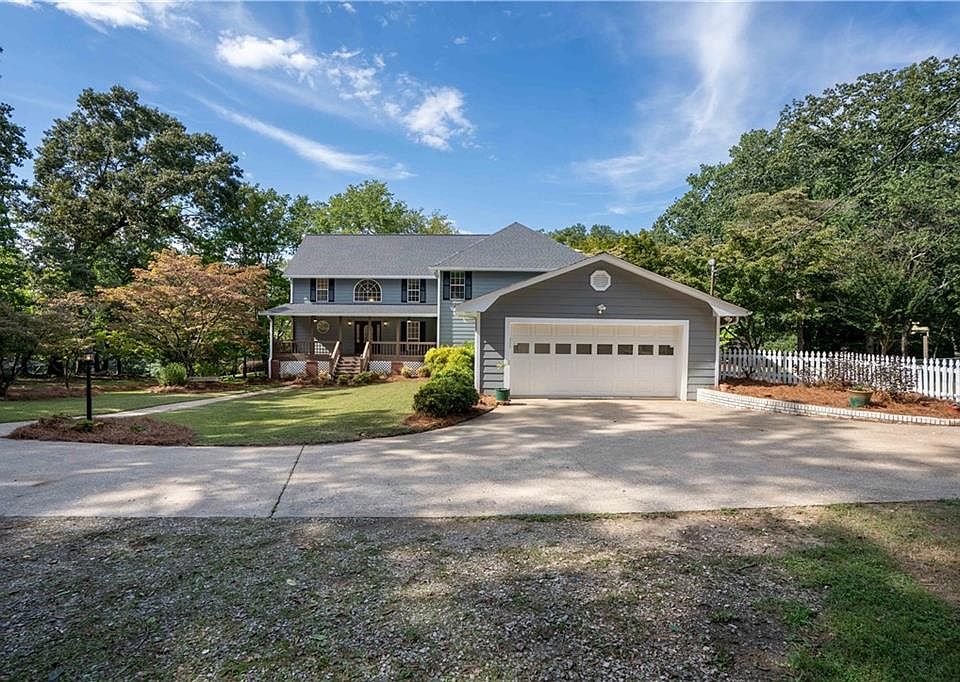 1st image of 1356 Montrose Dr