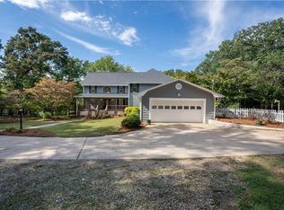1356 Montrose Dr, Gainesville, GA 30501