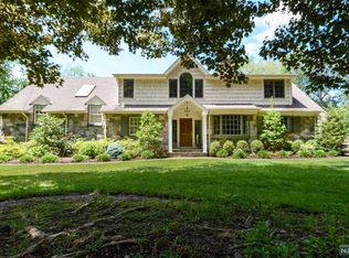 19 Timberline Rd, Ho Ho Kus, NJ 07423