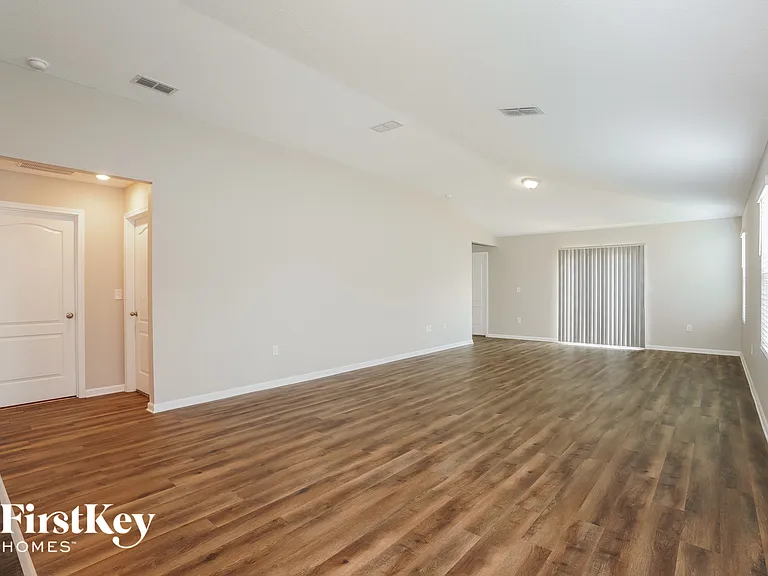 10056 Sitting Fox Dr — Photo 4