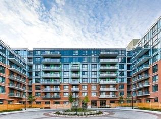 11611 Yonge St #231, Richmond Hill, ON