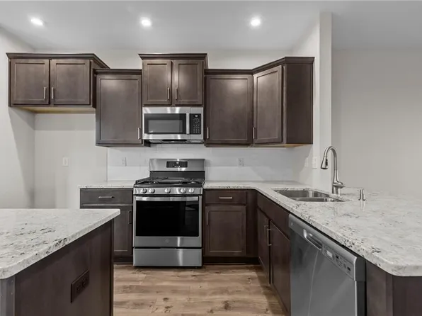 124 Freeman Dr, Hampton, VA 23666