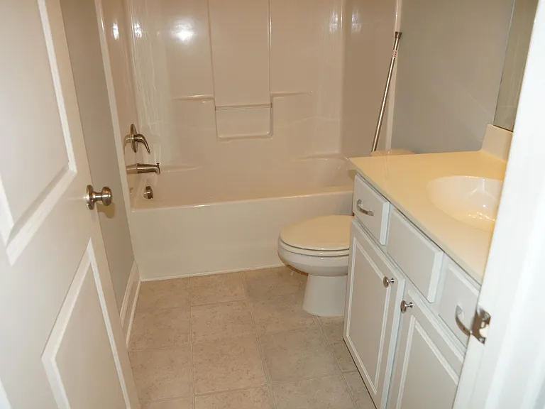 2344 Chavis Dr #B — Photo 23