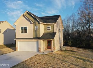 157 Bromma Ln, Oneida, TN 37841