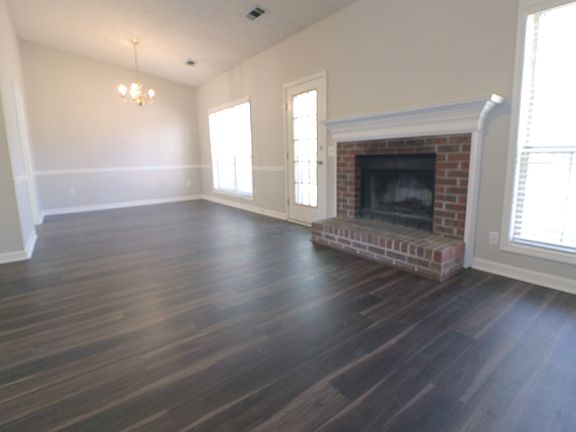 5th image of 500 Paris Dr