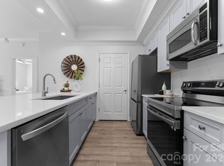 300 W 5th St APT 509, Charlotte, NC