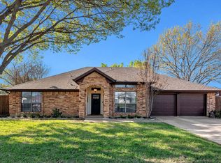 7020 Sao Paulo Ct, North Richland Hills, TX 76180