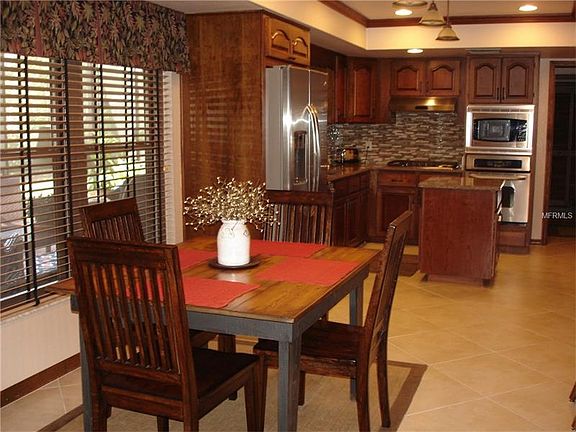 5th image of 3021 Plantation Way