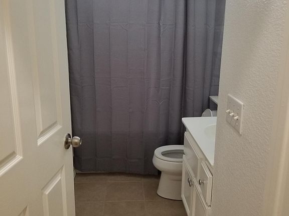 2nd image of 6115 N Linda Ln