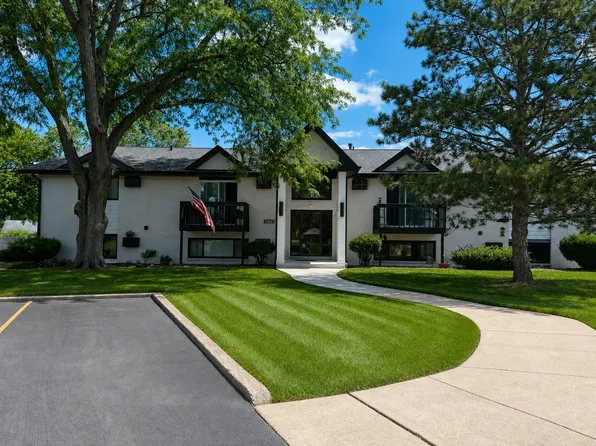11621 Roberts St APT 2, Mokena, IL 60448