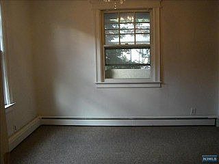 5th image of 781 Jefferson Ave