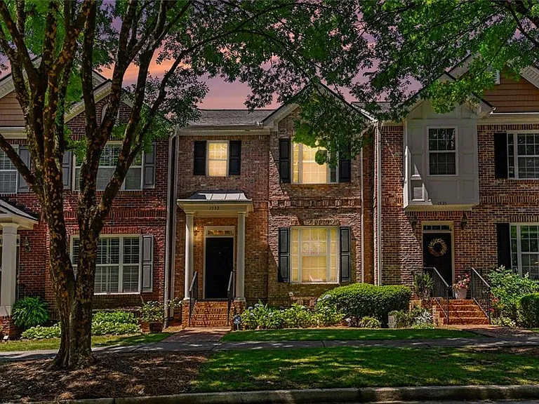 1533 Endurance Hill Dr NW — Photo 2