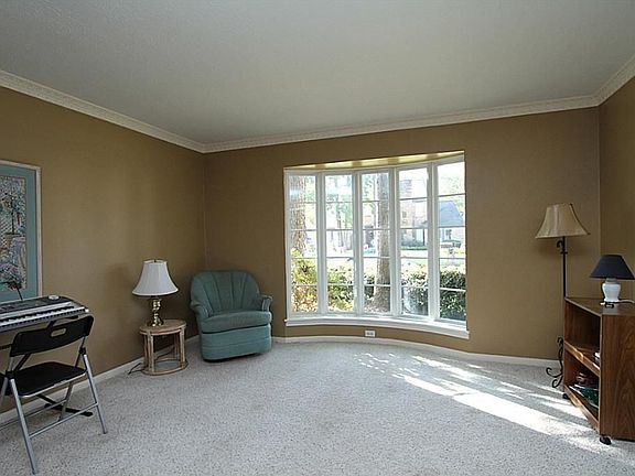 4th image of 11814 Normont Dr