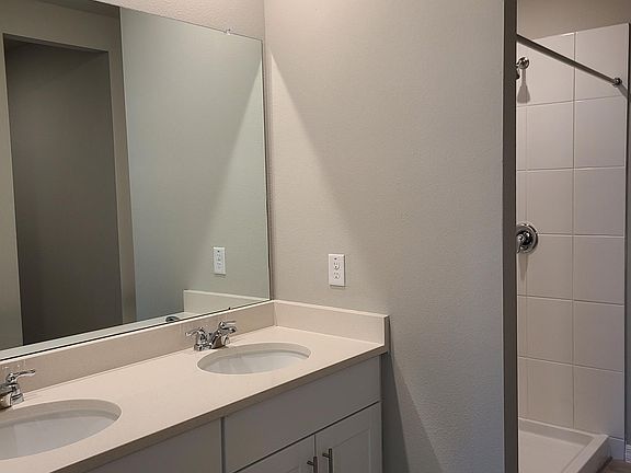 4th image of 34783 Telluride Ln