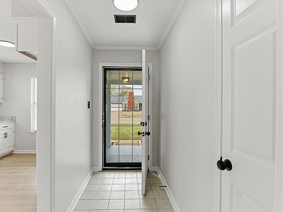 4th image of 4574 Ross Rd