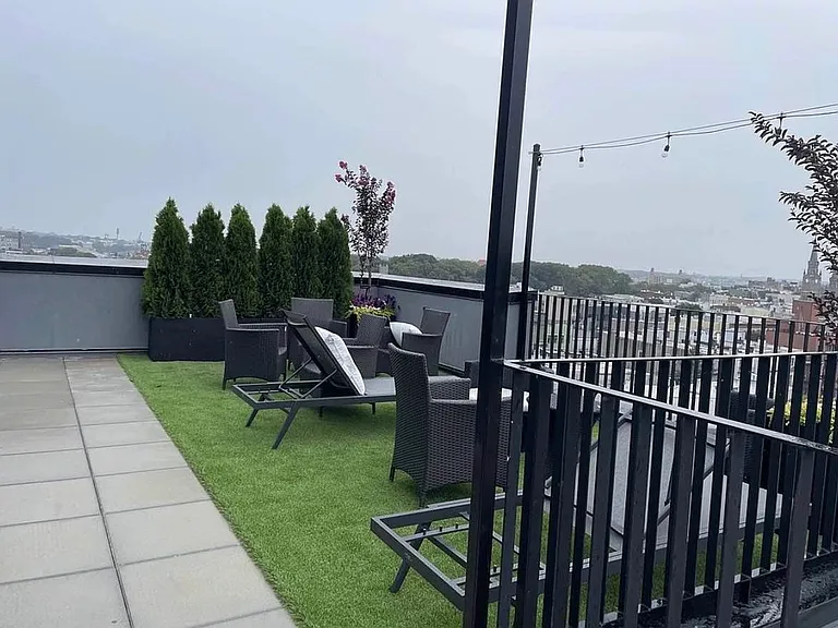 75 McGuinness Blvd #5C — Photo 9