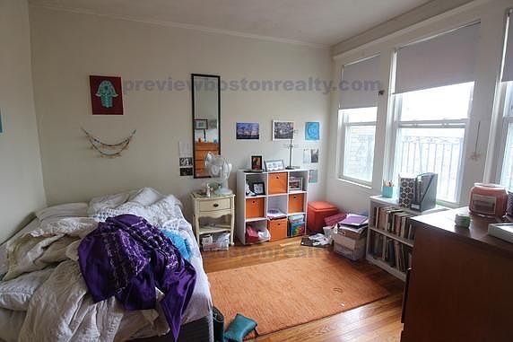 2nd image of 1630 Commonwealth Ave #Ta23