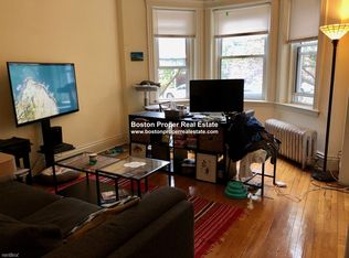 109 Queensberry St APT 2B, Boston, MA 02215