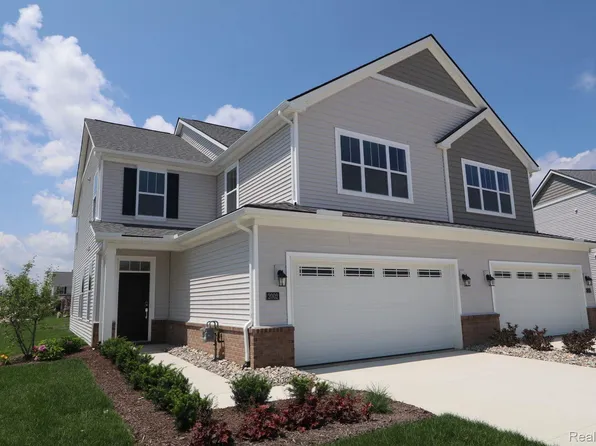 2002 Mill Ln, Saline, MI 48176