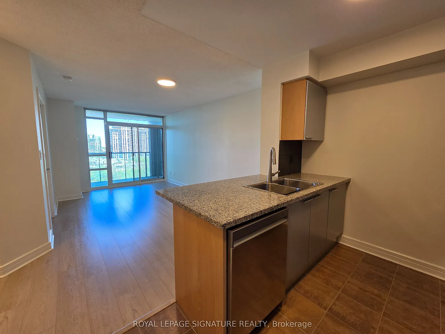 1 bed, $2,300 — Photo 3