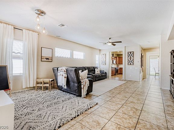 5th image of 2553 Rue Royale St