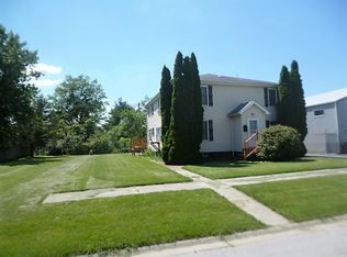 1232 Lumber St, Crete, IL 60417