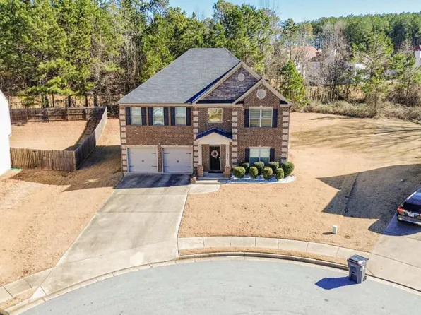 1054 Lehavre Ct, Hampton, GA 30228