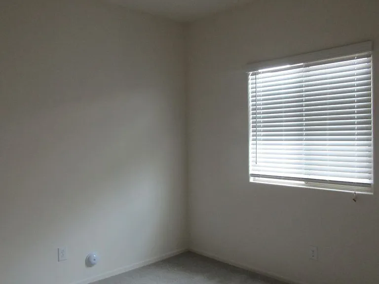 188 W Seven Seas Dr — Photo 10