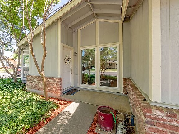 2nd image of 1 Honey Bee Ct