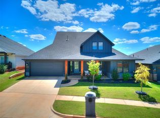 3740 Sawmill Rd, Norman, OK 73071