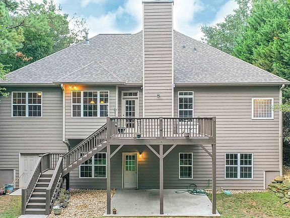 5th image of 121 Zachary Dr