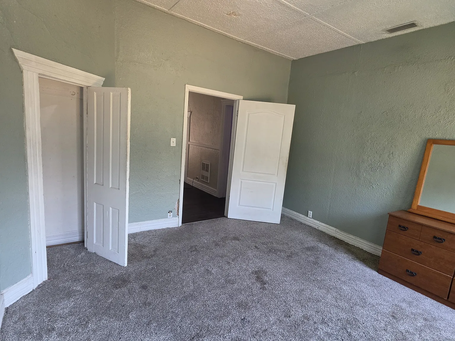 3 bed, 1040 sqft, $725 — Photo 3