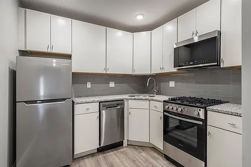 276-282 Hanover St #11 Photo 1