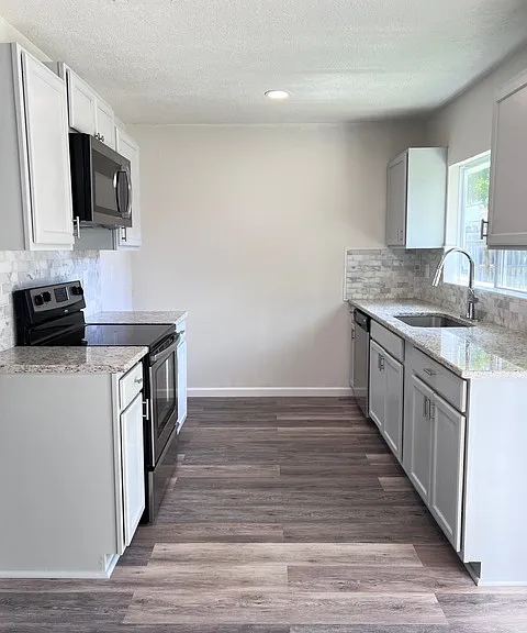 842 Saddlebrook Dr — Photo 7