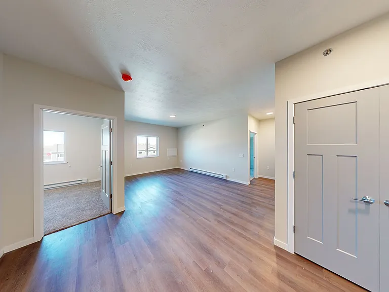 Maple Pass Apartments and Townhomes in Hartford, SD — Photo 15