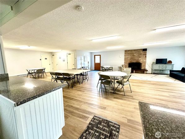 23708 locust way #35, Bothell, WA 98201