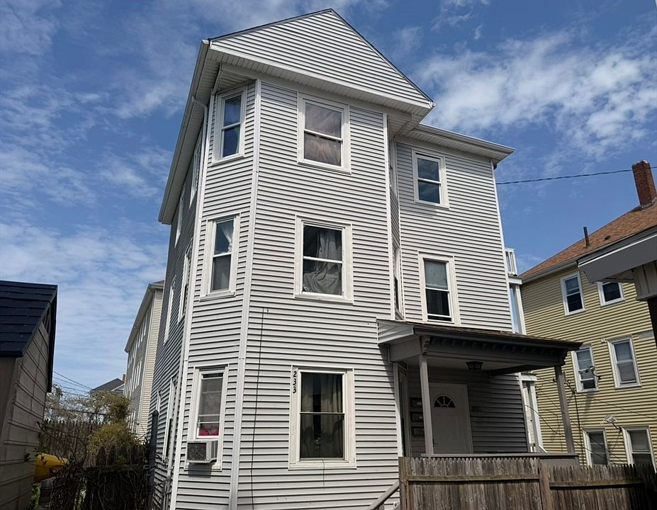 1st image of 233 Eagle St