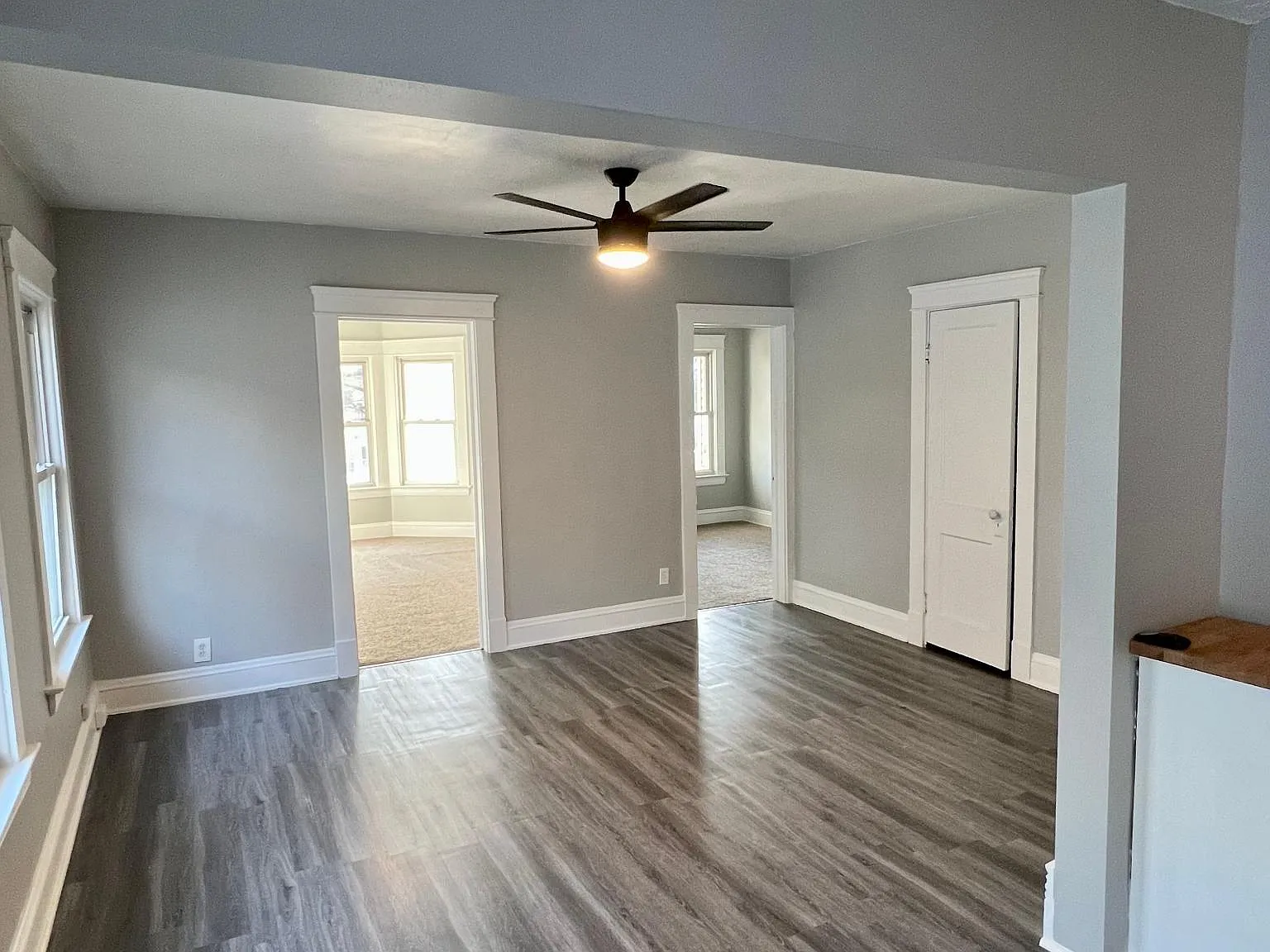 2 bed, 850 sqft, $949 — Photo 4