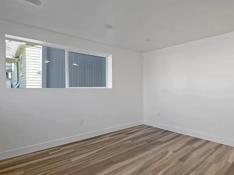 2550 Orchard Ave — Photo 6