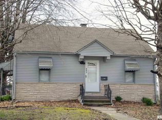 603 N 15th St, Murphysboro, IL 62966